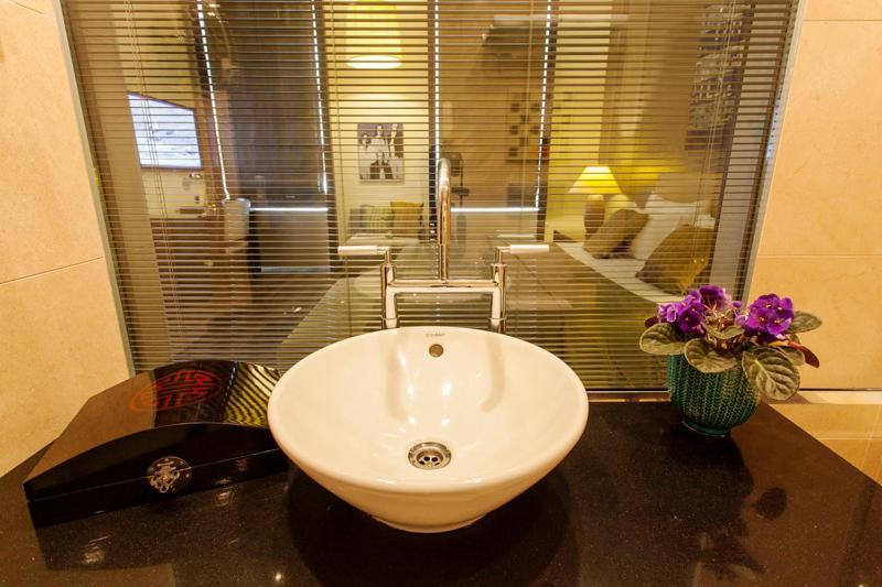 Luxury Double Room,1276942510:JPEG